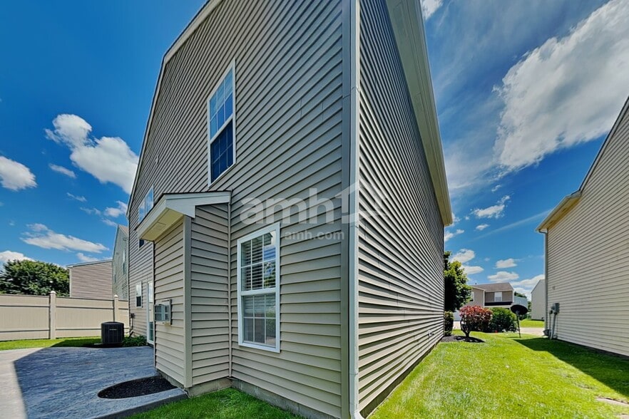 Building Photo - 9486 W Constellation Dr