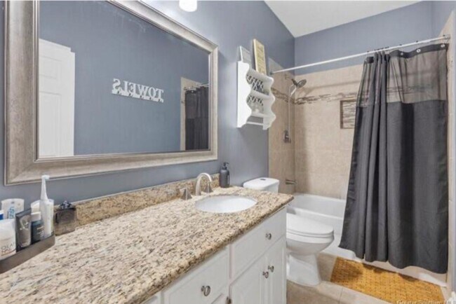 Building Photo - Moss Bluff Area