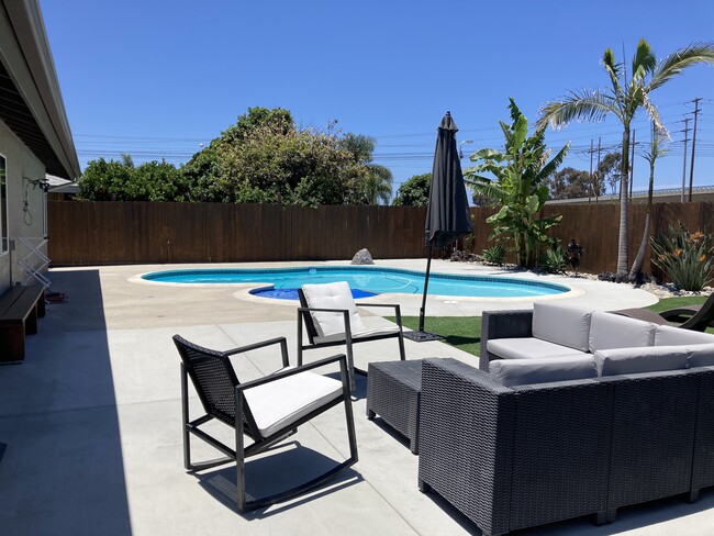 Building Photo - 3514 Hacienda Dr