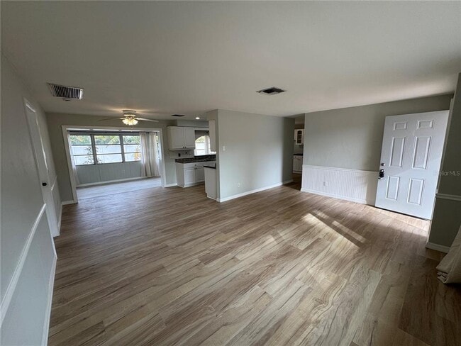 Building Photo - 1764 Thames St