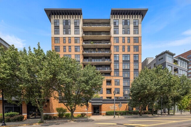 Building Photo - 610 Newark St.