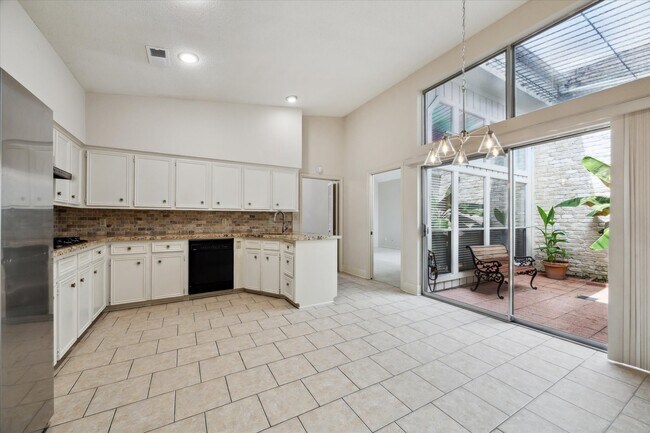 Building Photo - 1808 S Gessner Rd