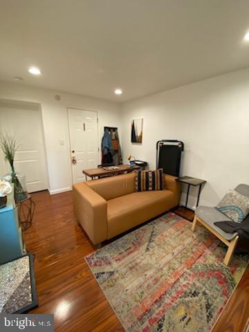 Building Photo - 918 S 12th St