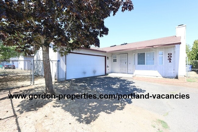 Primary Photo - SE Schiller St - ranch style 3 bedroom home