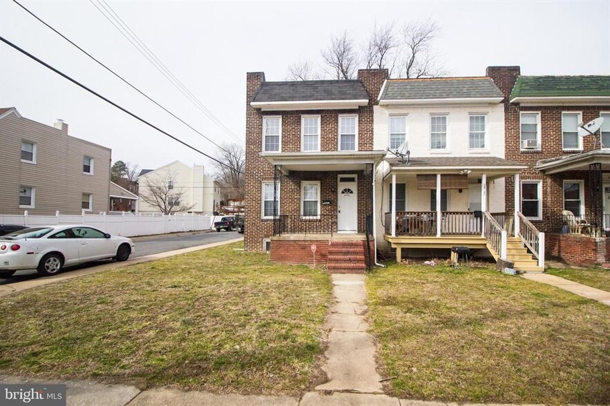 Building Photo - 3740 Brooklyn Ave