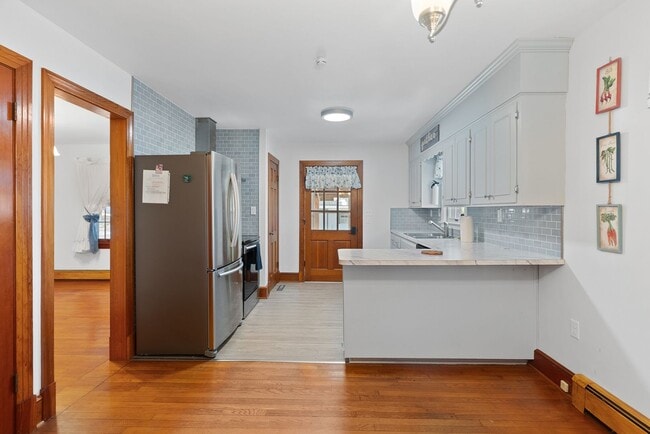 Building Photo - Brick 2-Bedroom Home Close to Farmville an...