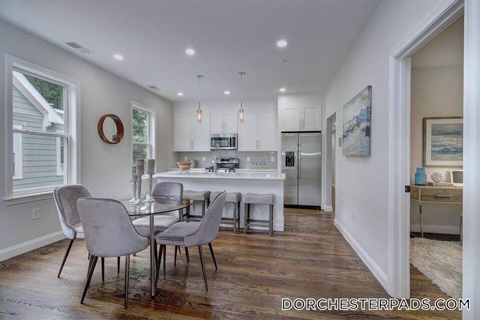 Building Photo - 757 Washington St