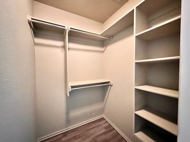 Building Photo - 3 Bedroom brick home in Del City