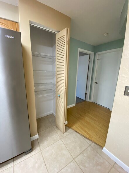 Building Photo - 533 Legume Drive