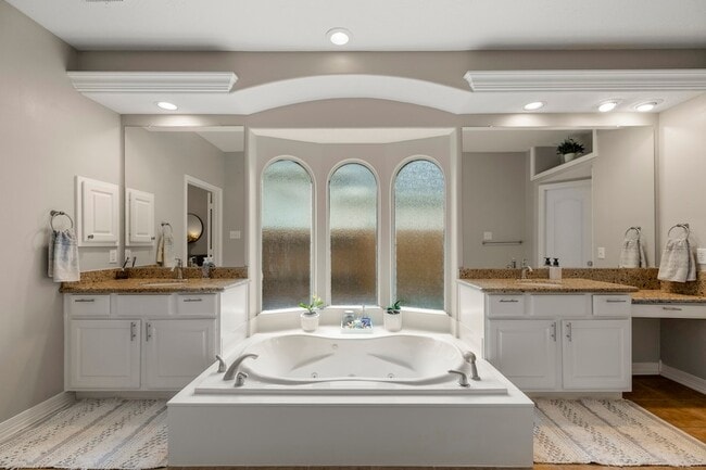 Building Photo - 15519 Marble Canyon Way