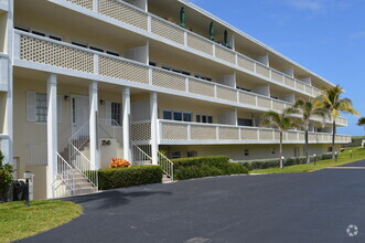 Building Photo - 2545 S Ocean Blvd