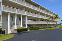 Building Photo - 2545 S Ocean Blvd