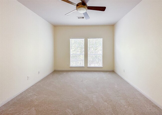 Building Photo - 3001 Murworth Dr