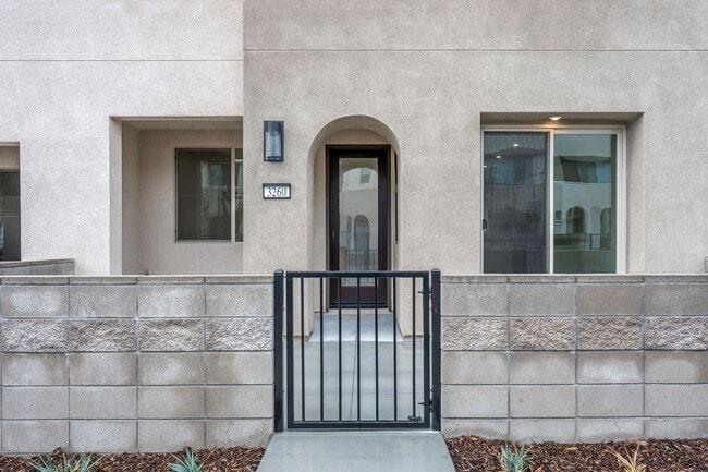 Building Photo - 3260 S Agate Paseo