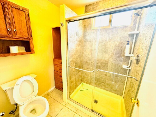 Building Photo - Chino Home for Lease