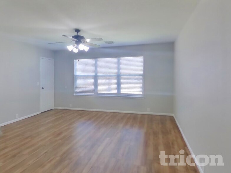 Building Photo - 2744 Woodspring Forest Dr