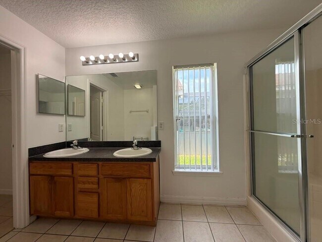 Building Photo - 108 Sundown Ct