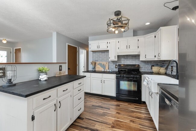 Building Photo - 9730 N Marine Key Dr