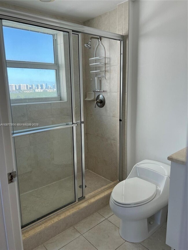 Building Photo - 14951 Royal Oaks Ln