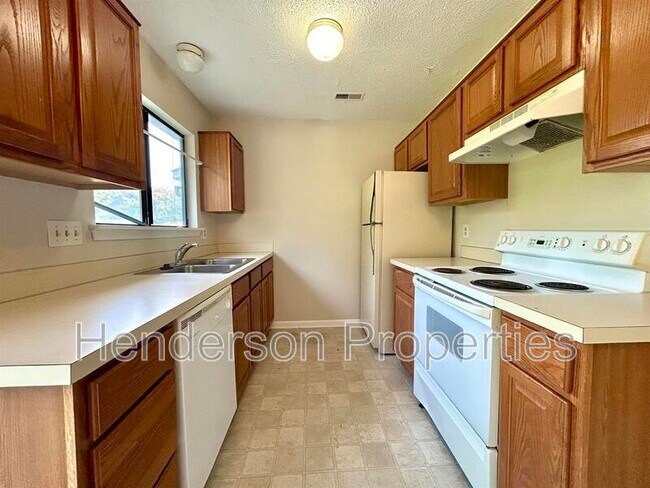 Building Photo - 7314 Meadowland Dr