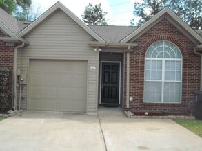Building Photo - 554 Cahaba Manor Dr