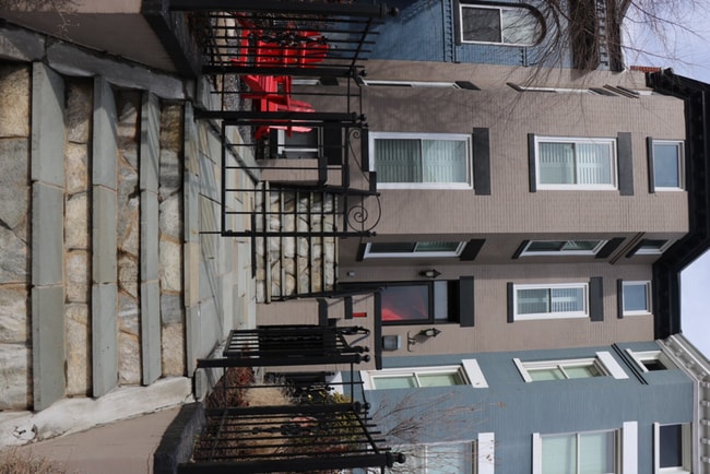 Building Photo - 12 R St NE