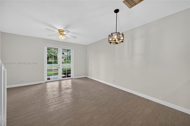 Building Photo - 4645 SW 75th Way