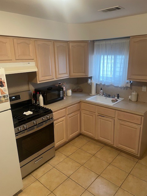 Building Photo - 42 Gadsen Pl