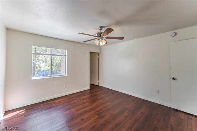 Building Photo - 7885 W Flamingo Rd