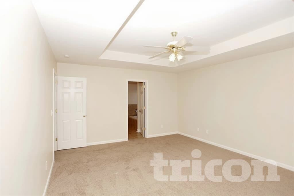 Building Photo - 105 Saddlebridge Ln