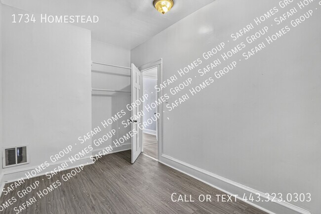 Building Photo - 1734 Homestead-