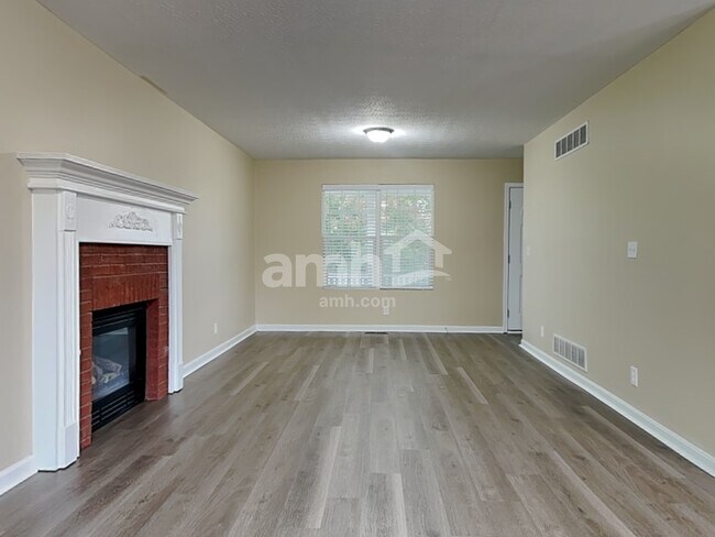 Building Photo - 9021 Braxton Dr