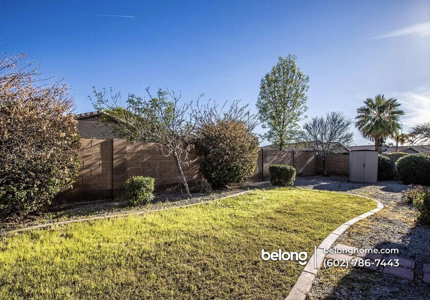 Building Photo - 2215 W Nancy Ln