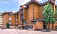Building Photo - Two bedroom Condo on Westside!!