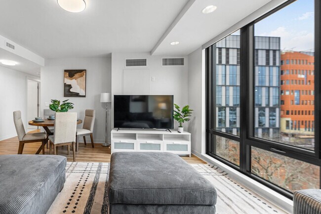 Building Photo - 284 Western Ave