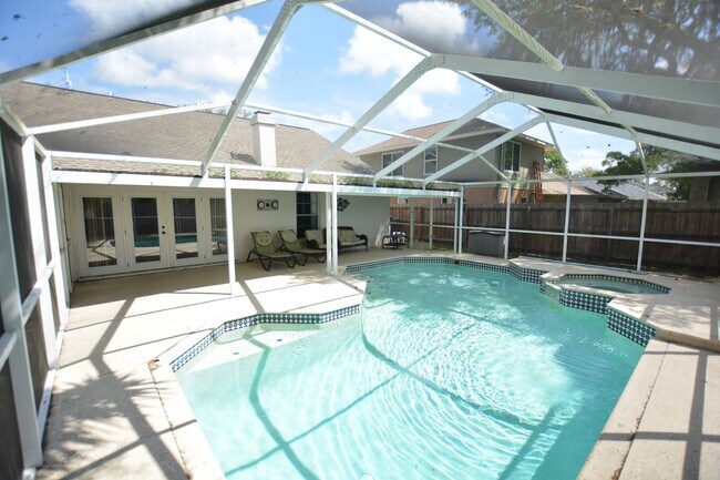 Building Photo - 6314 Eaglebrook Ave