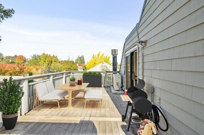 Building Photo - 237 High St