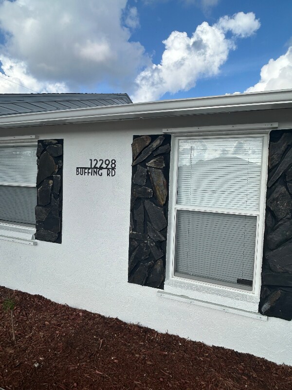 Building Photo - 12298 Buffing Rd