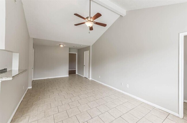 Building Photo - 5339 Castlecreek Ln
