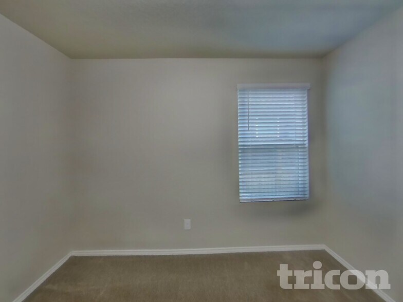 Building Photo - 8718 Segura Wy