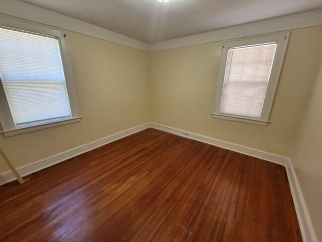 Building Photo - 489 Quinnipiac Ave