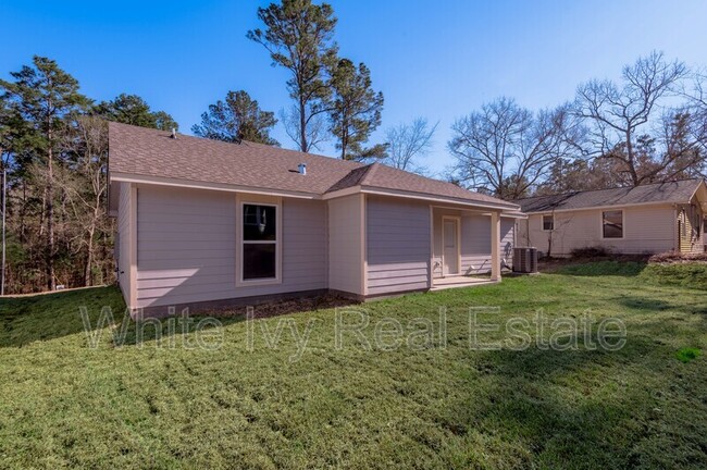 Building Photo - 49 Hickory Bend