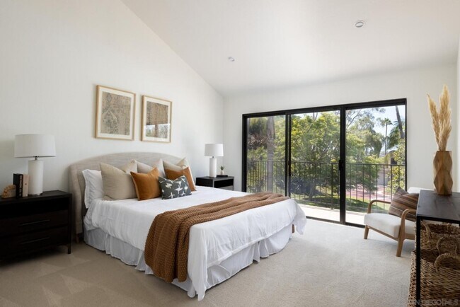 Building Photo - Beautifully remodeled home in the desirabl...