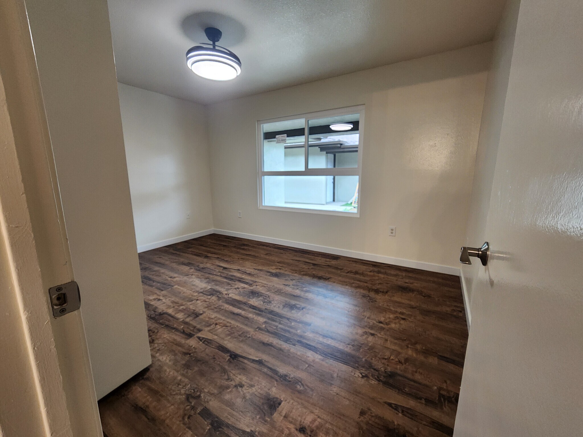 Bedroom 1 - 431 S Simpson Ave