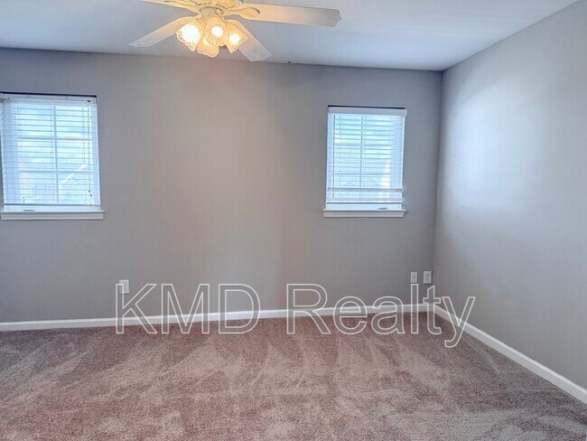 Building Photo - 4917 Sunburst Ln