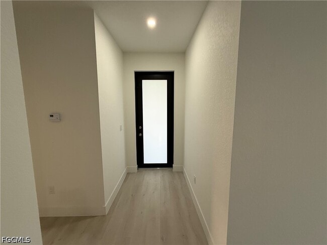 Building Photo - 227 Hightower Ave S