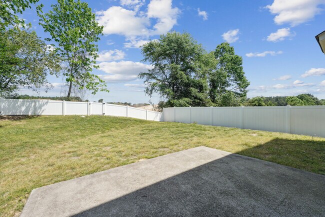Building Photo - 4109 White Kestrel Dr