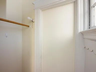Building Photo - "Experience Vibrant San Francisco Living in This Spacious 4-Bedroom, 2-Bath Gem on Jones Street!"