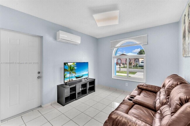 Building Photo - 2767 W 69th Terrace