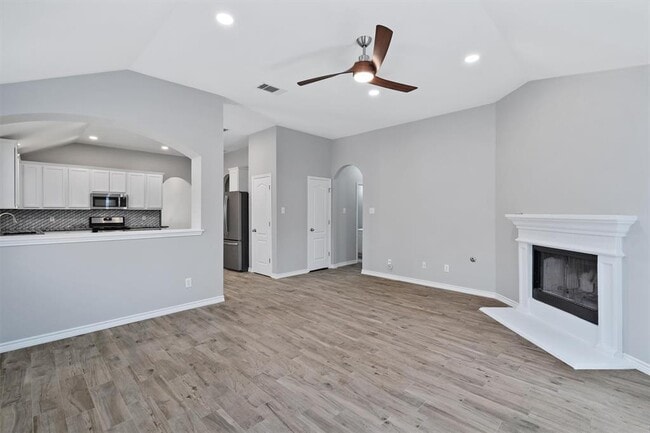 Building Photo - 1083 Zeus Cir